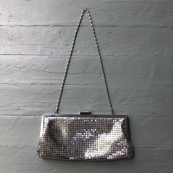 Style & Co. Handbags - Style & Co Metal Mesh Handbag Silver Kiss Lock Glam 80s Disco